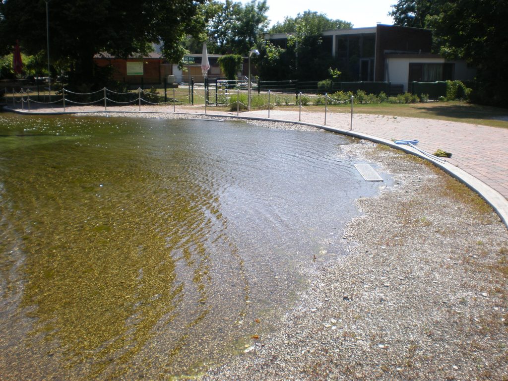 The non-swimmer pool with a beach.