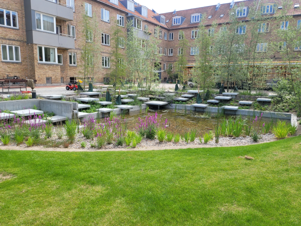 Sraussvej Courtyard